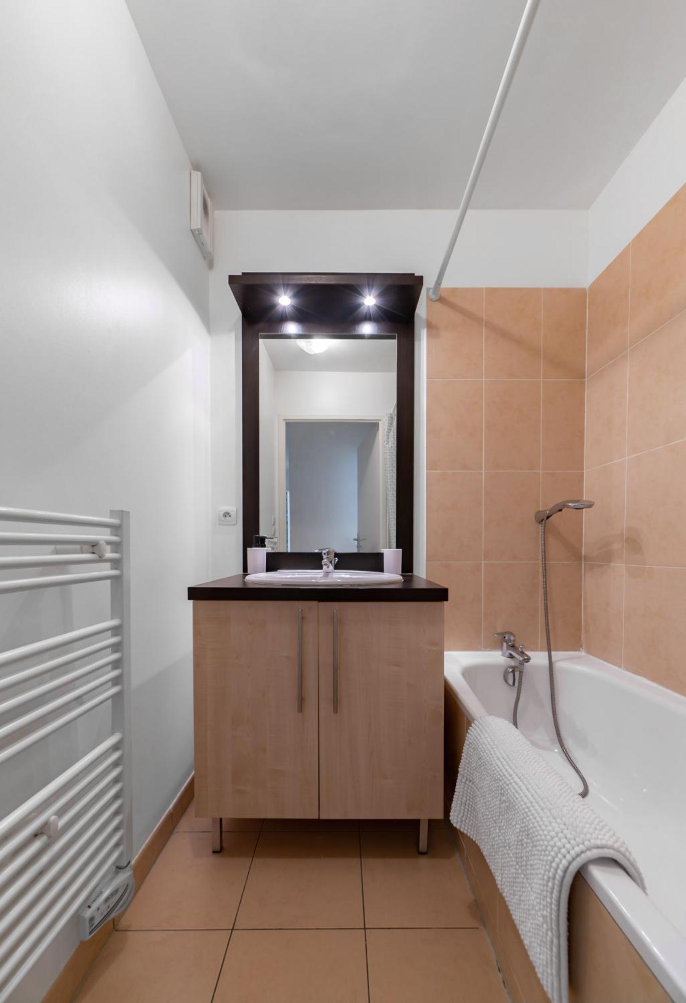 L'Eugenie - Appartement Design & Confort En Centre-Ville فيشي المظهر الخارجي الصورة