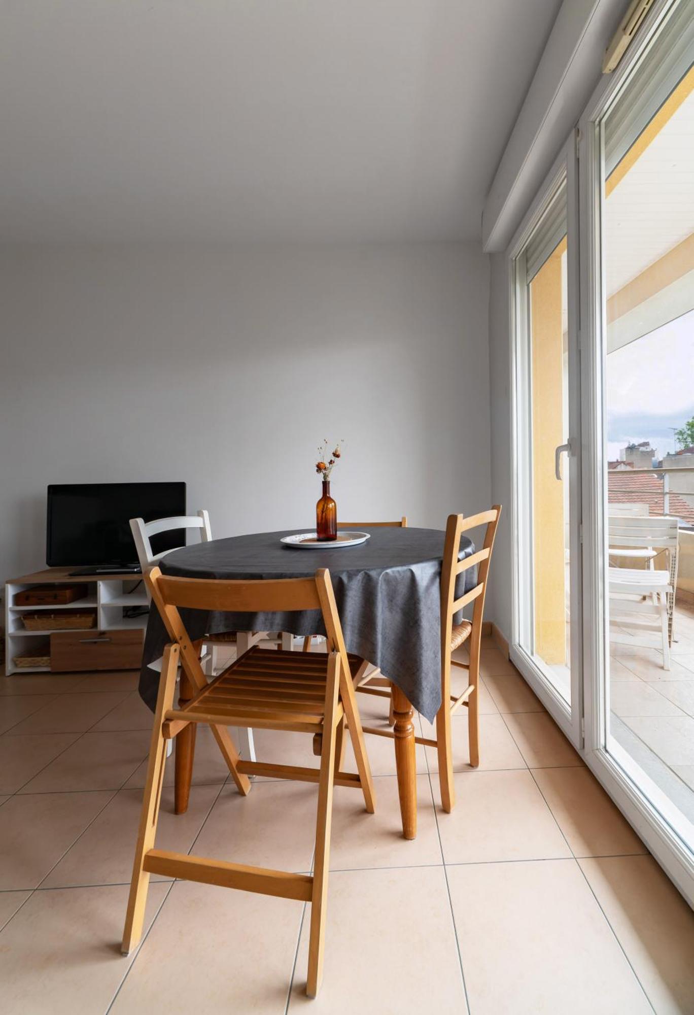 L'Eugenie - Appartement Design & Confort En Centre-Ville فيشي المظهر الخارجي الصورة
